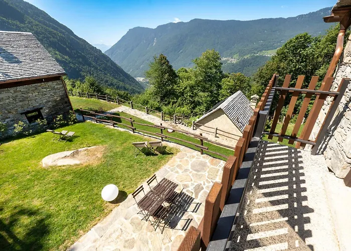 Alpehytte Eyra - Villaggio Dei Crodini Cravegna